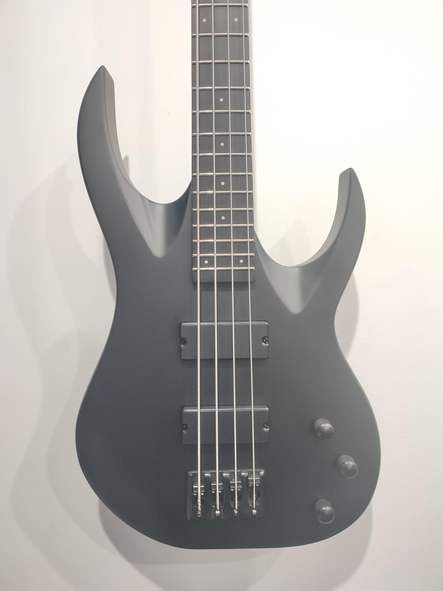 AB4.4C – S by Solar Bass – Carbon Black Outlet N°: SQ2024030995